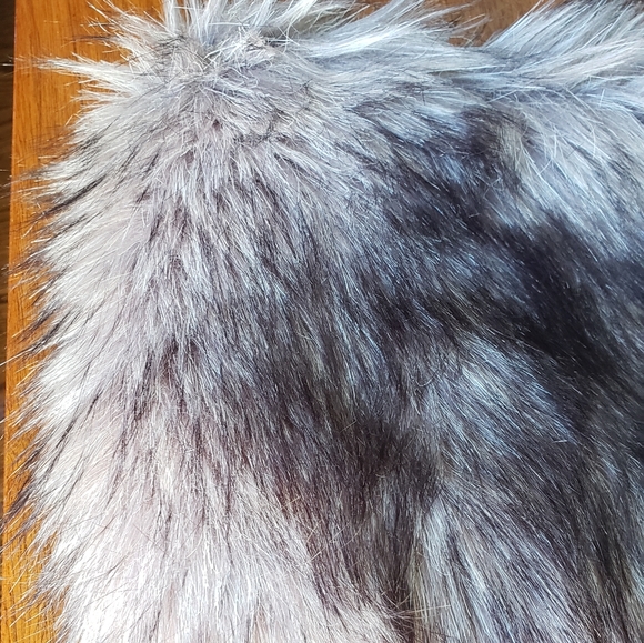 Michael Kors | Faux Fur Infinity Scarf - Picture 4 of 5